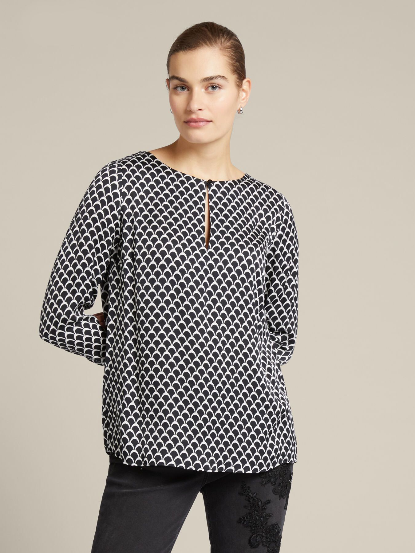 Блузка из 100% вискозы