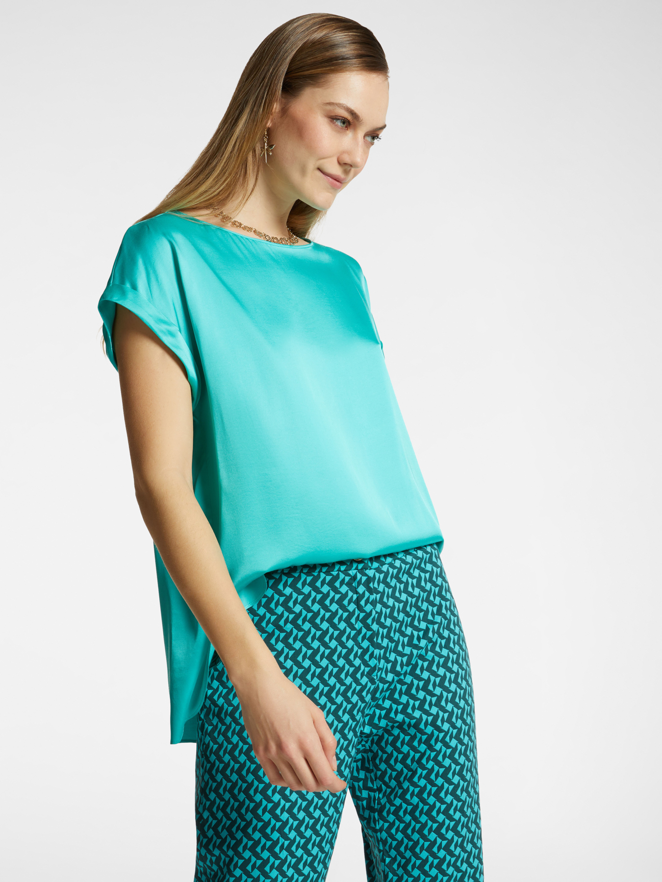 Бесшовная блузка из эластичной вискозы