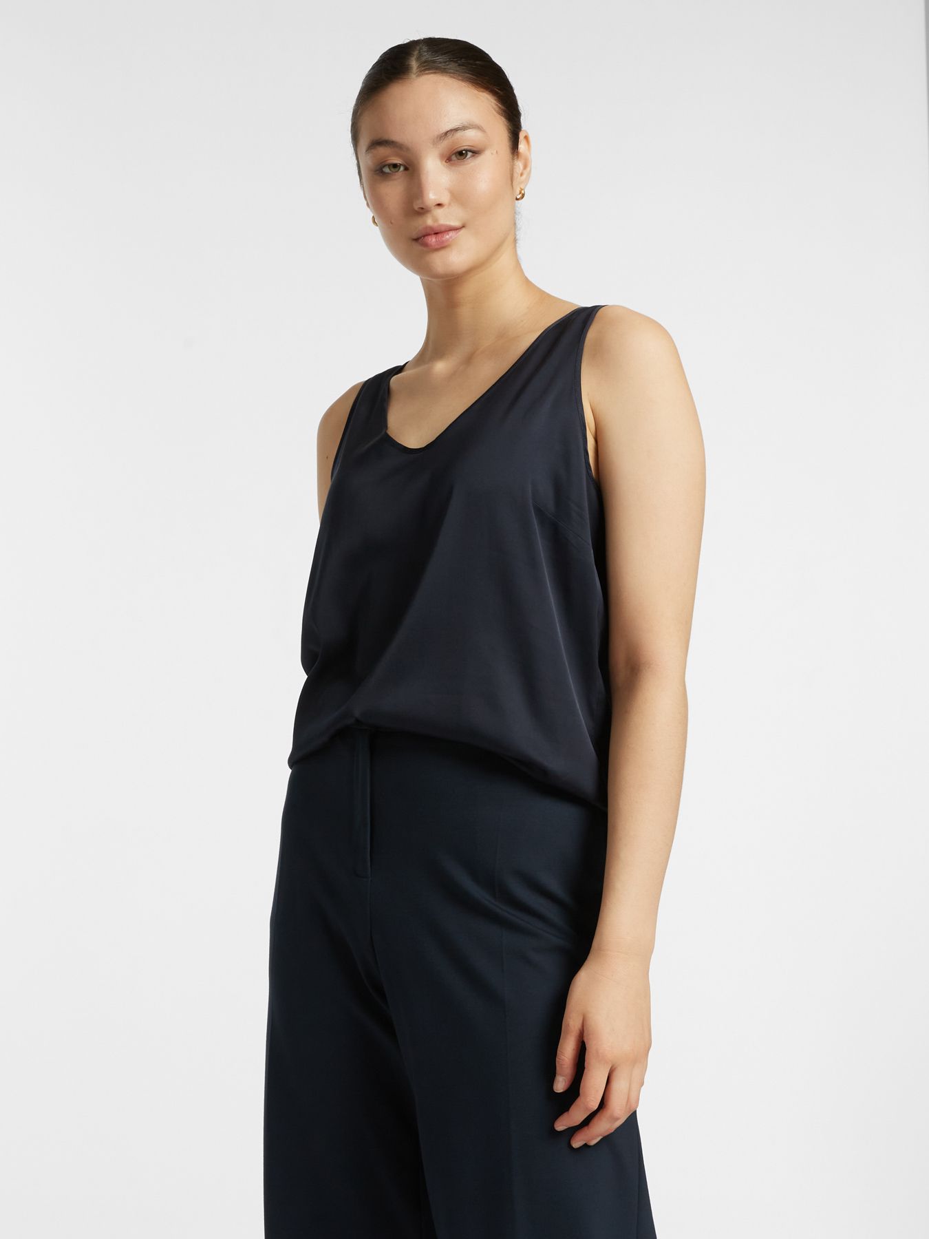 Топ из стрейчевой вискозы