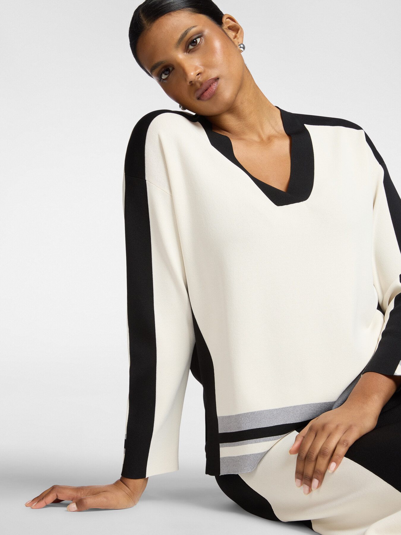 Пуловер из смесовой вискозы