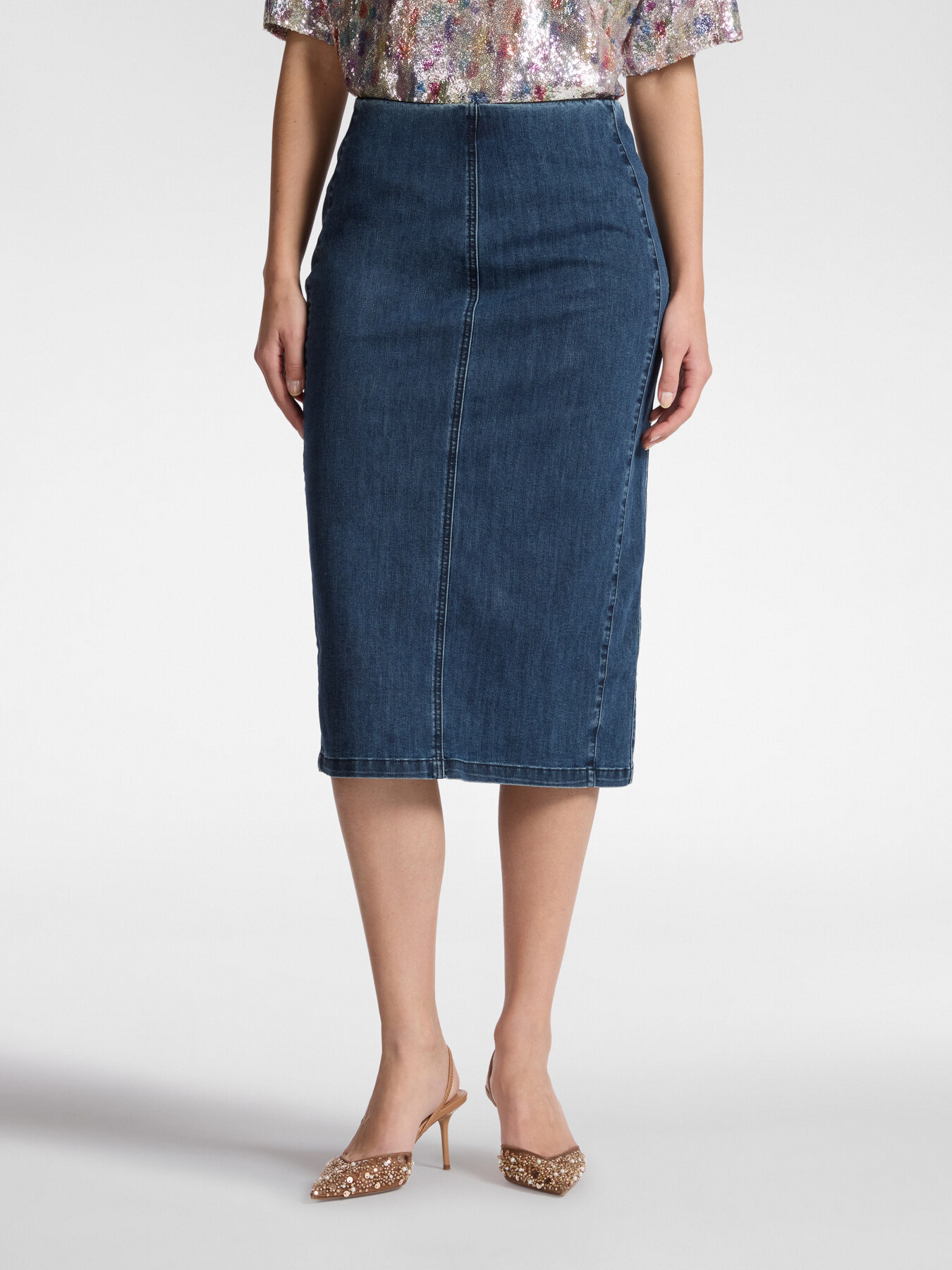 Джинсовая юбка-карандаш