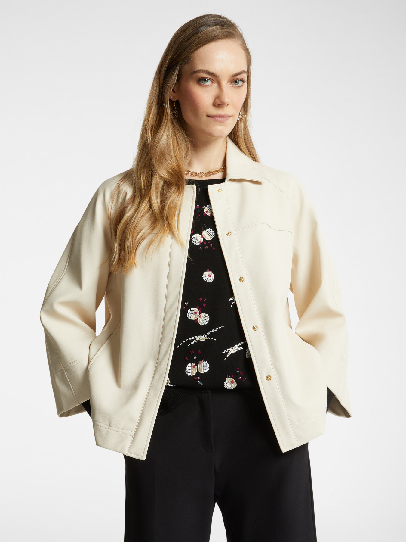 Куртка из экокожи