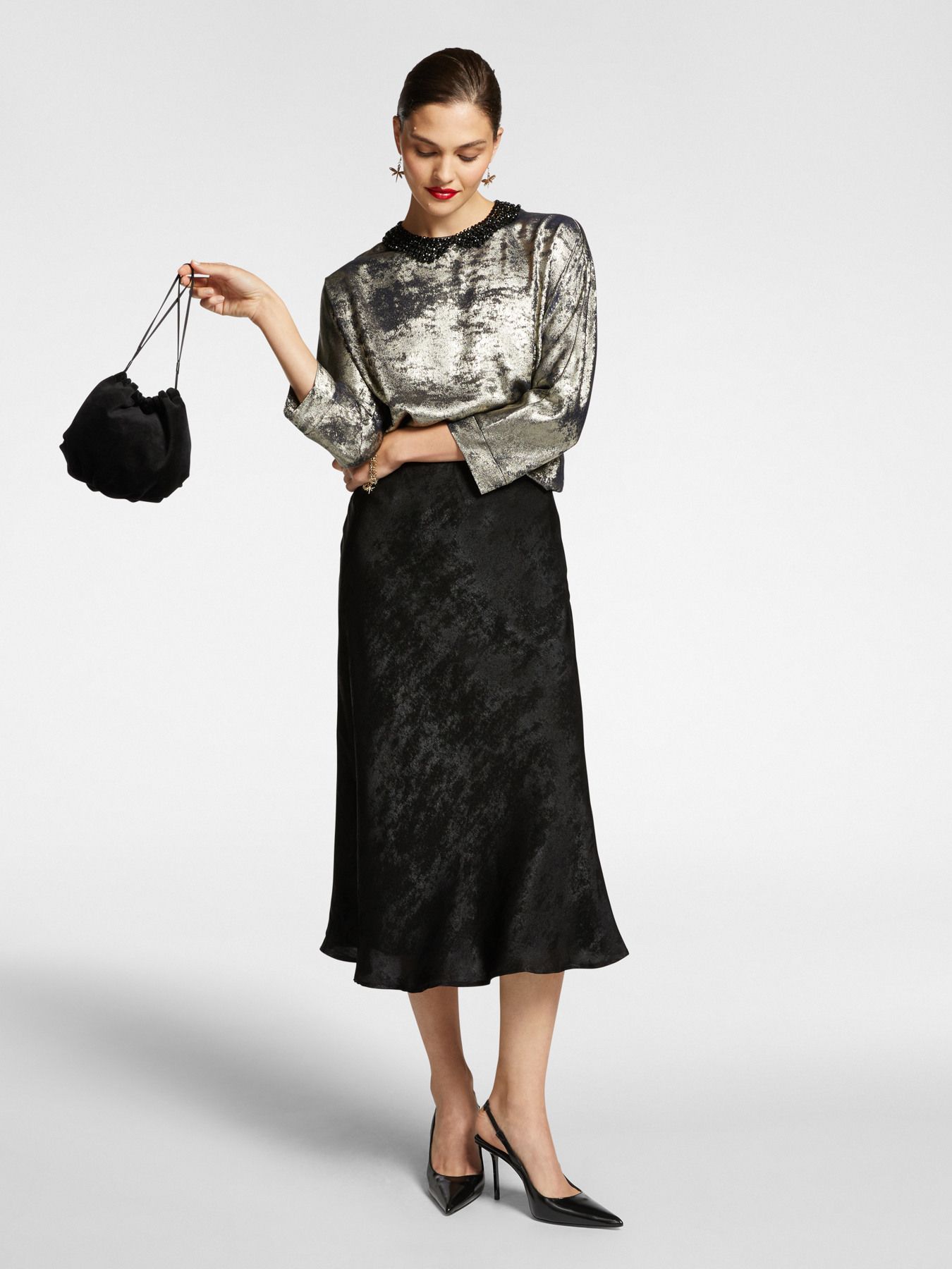 Юбка из металлизированной ткани