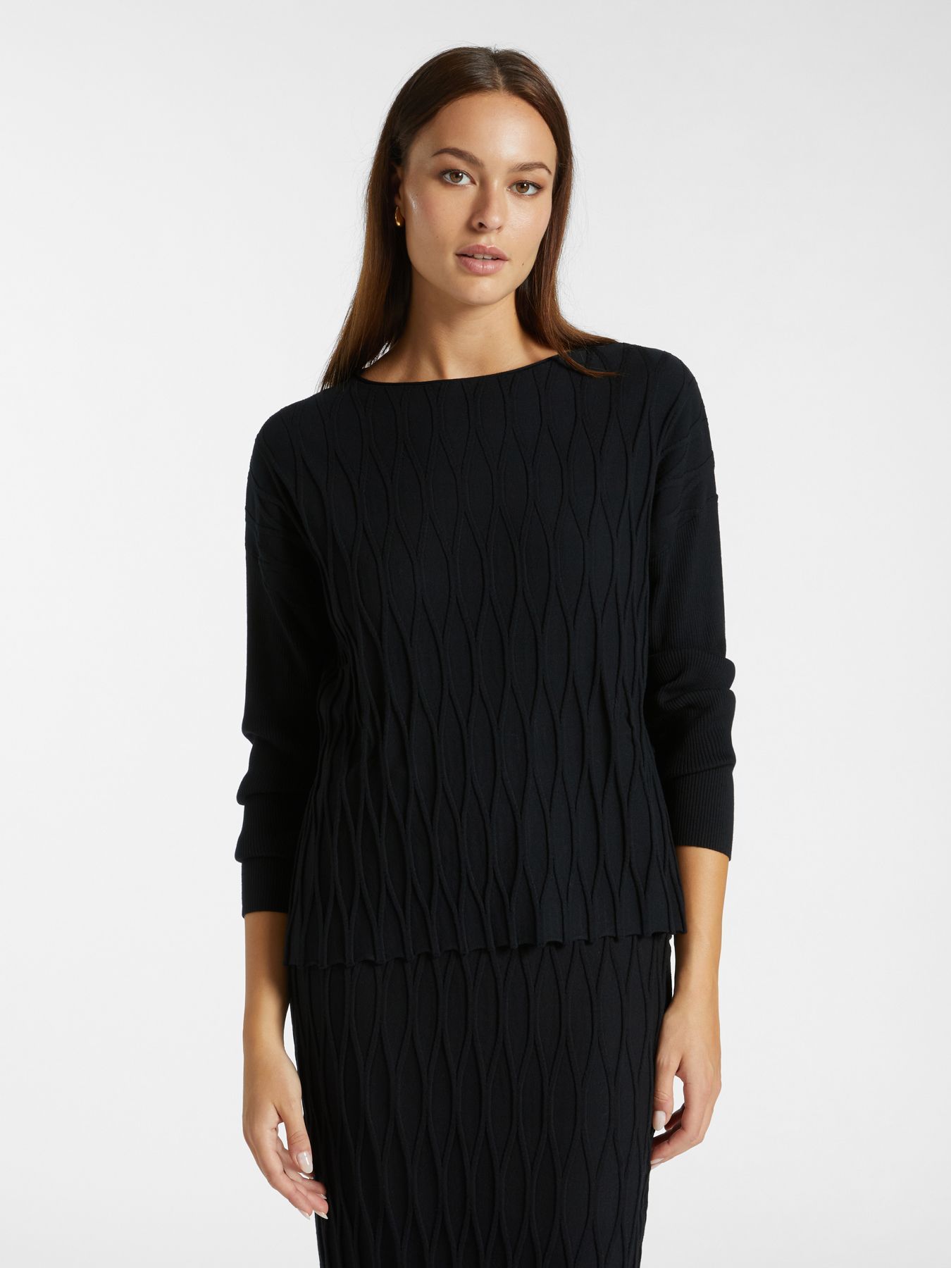 Джемпер приталенного кроя