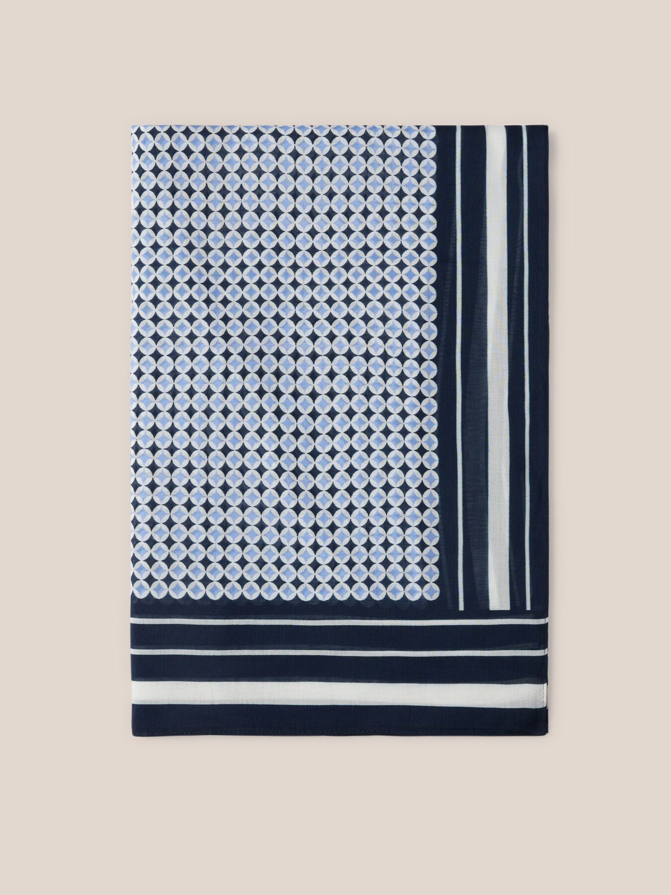 Женский палантин с принтом