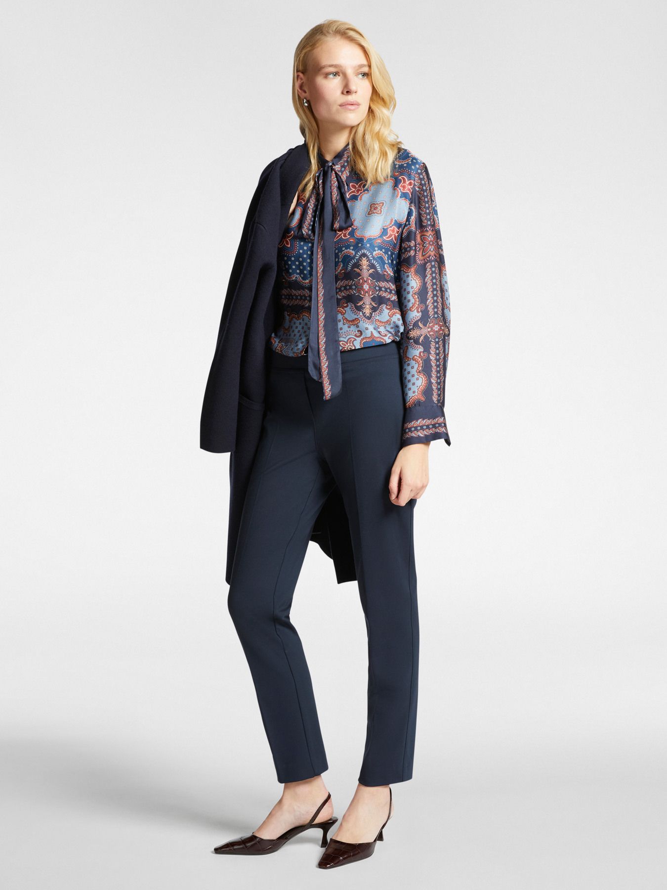 Брюки-палаццо темно-зеленые Elena Mirò