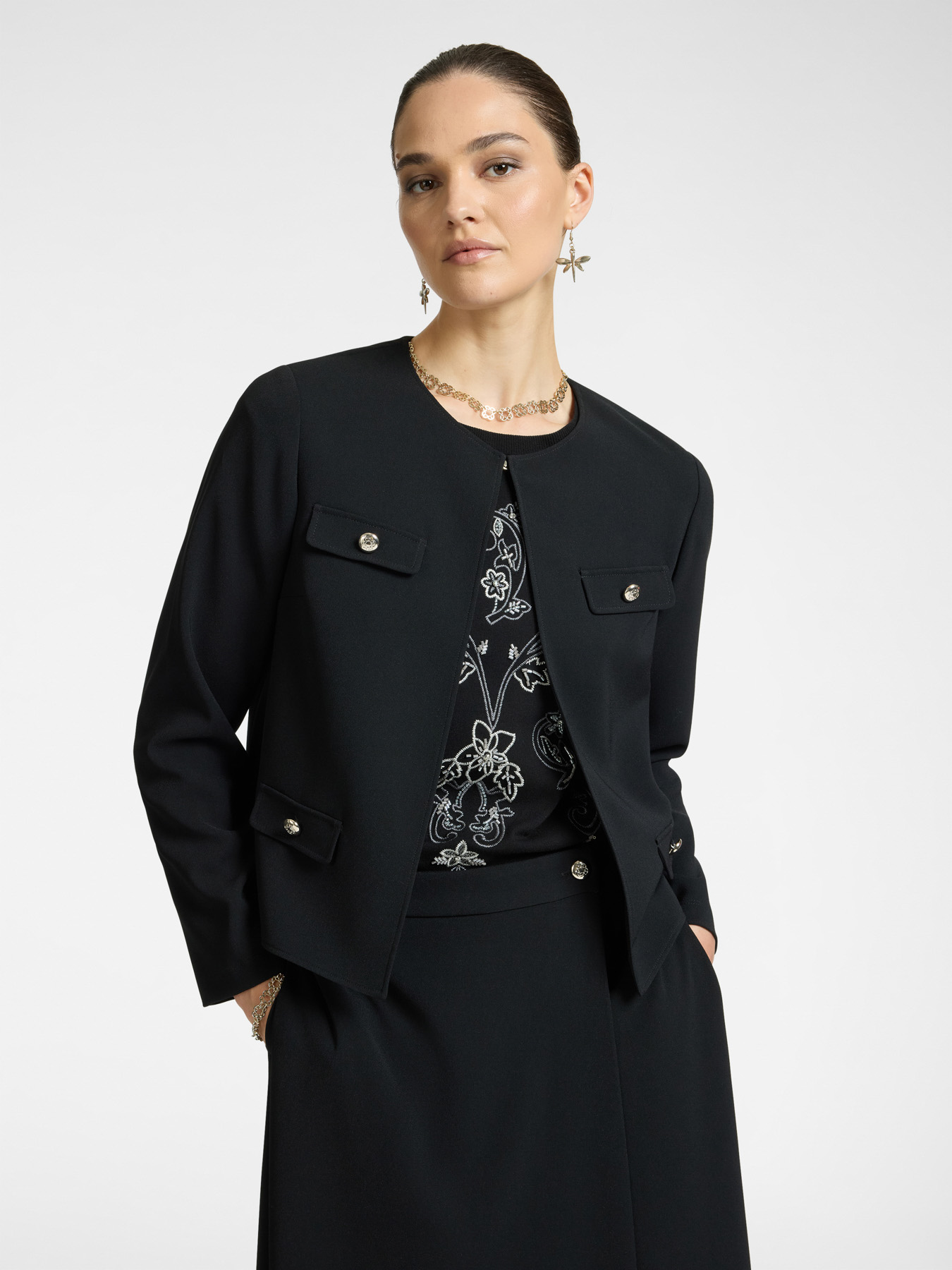 Укороченный жакет