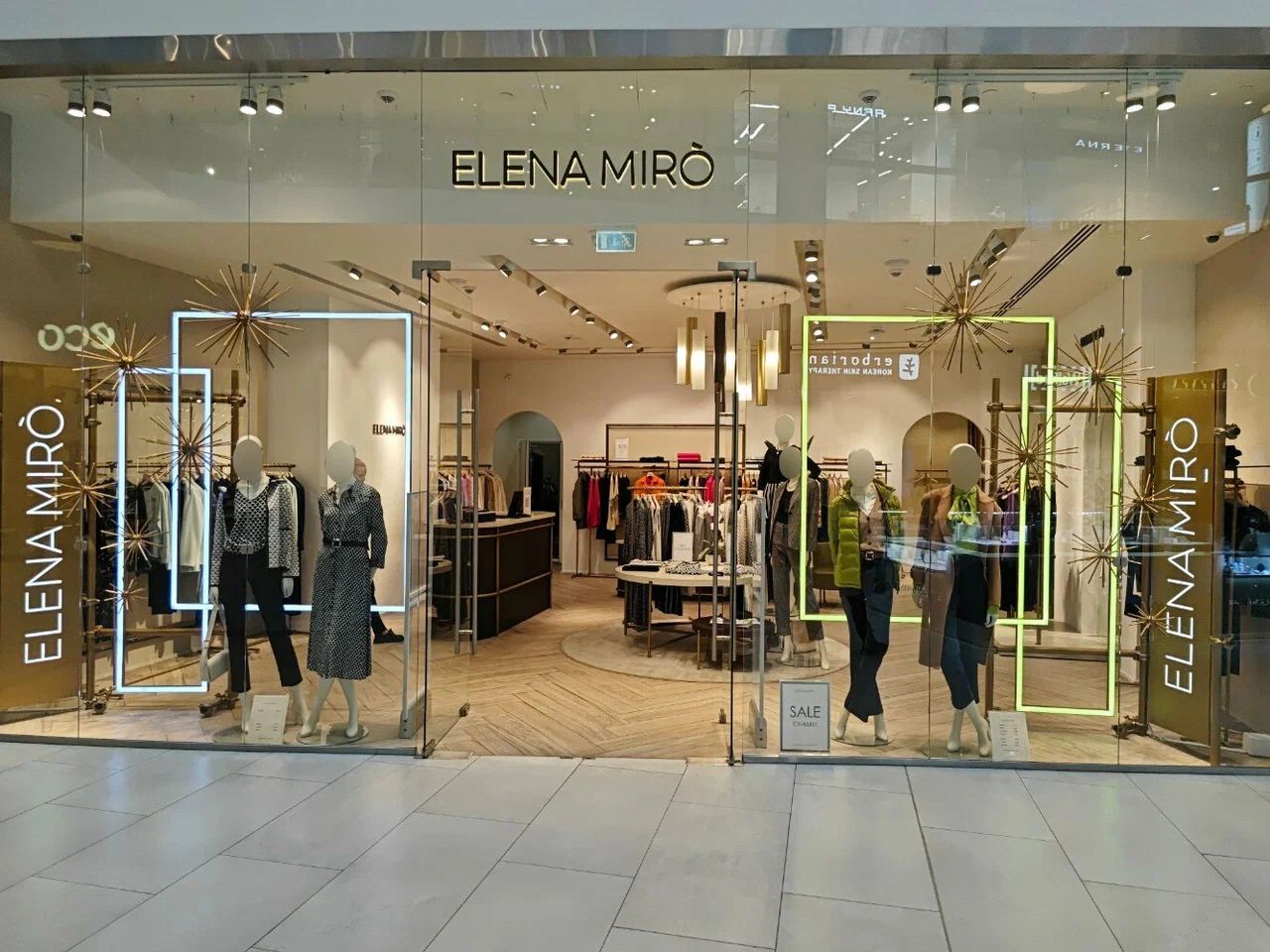 Магазин ELENA MIRÒ в ТЦ «Метрополис»