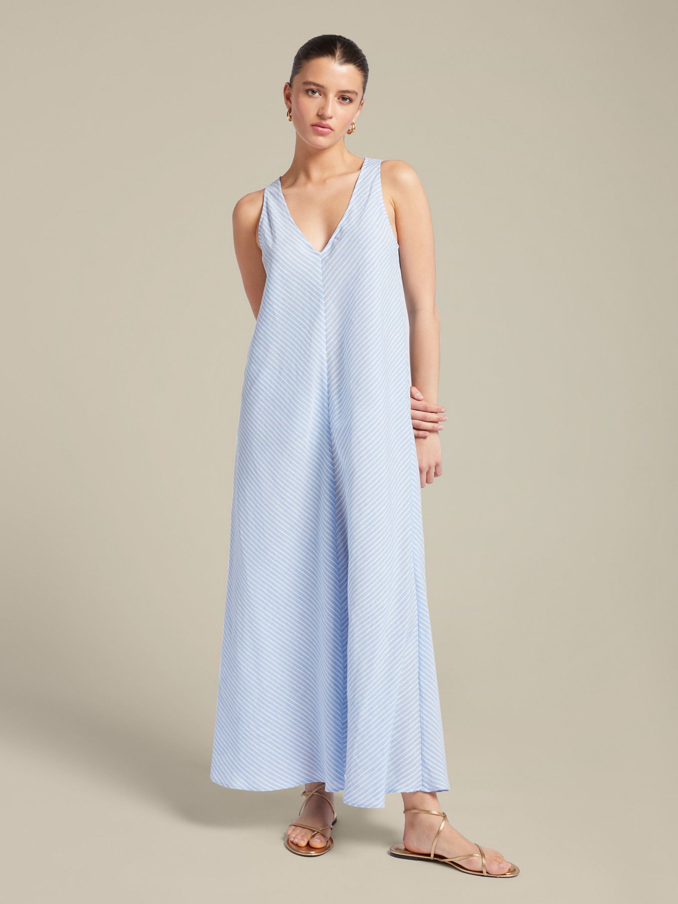 Платье изо льна и лиоцелла