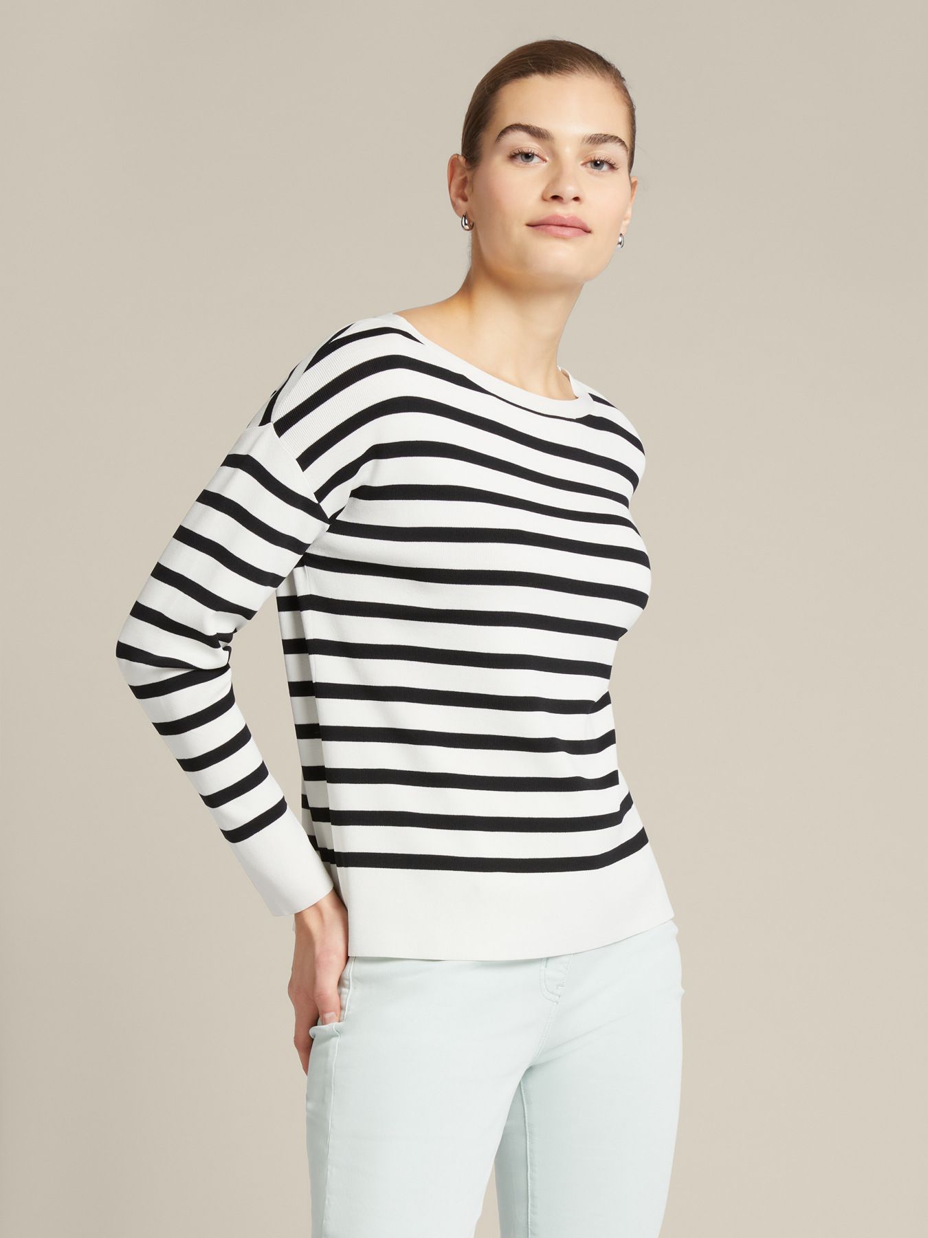 Джемпер из вискозы