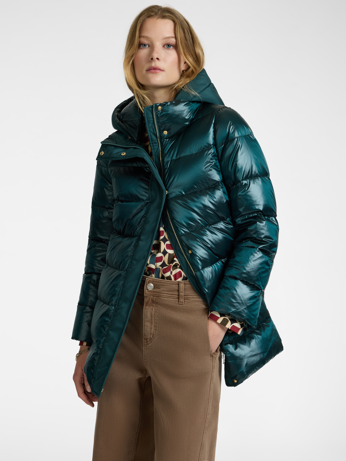 Пуховик из водонепроницаемого нейлона