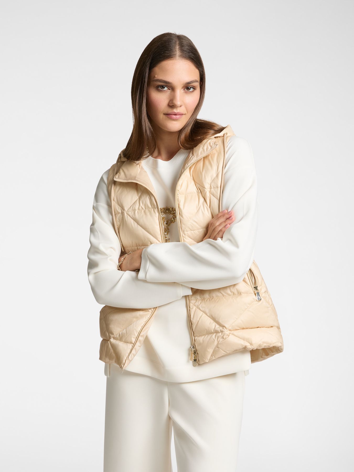 Ультра легкий жилет с пуховым наполнителем