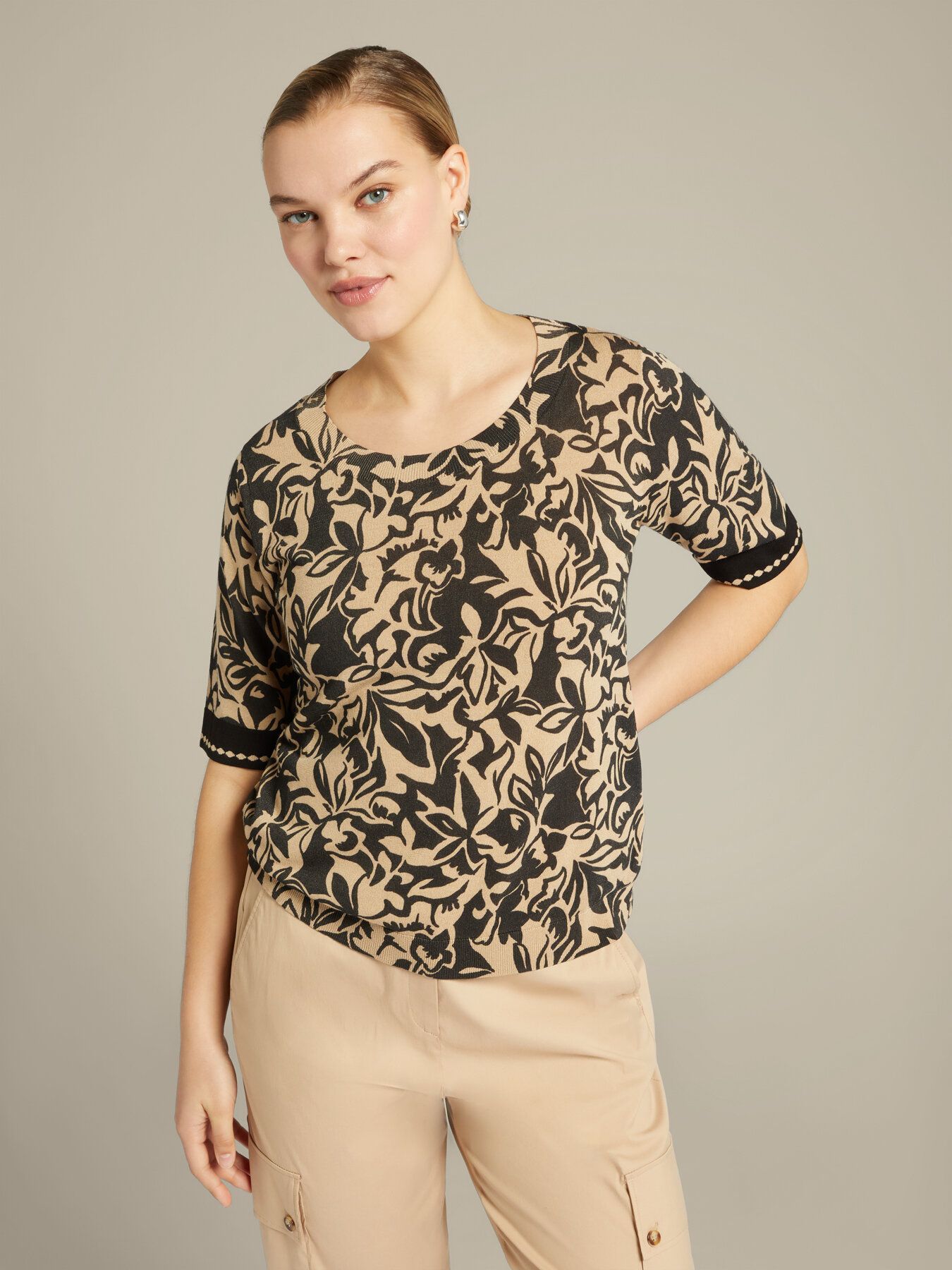 Джемпер с коротким рукавом