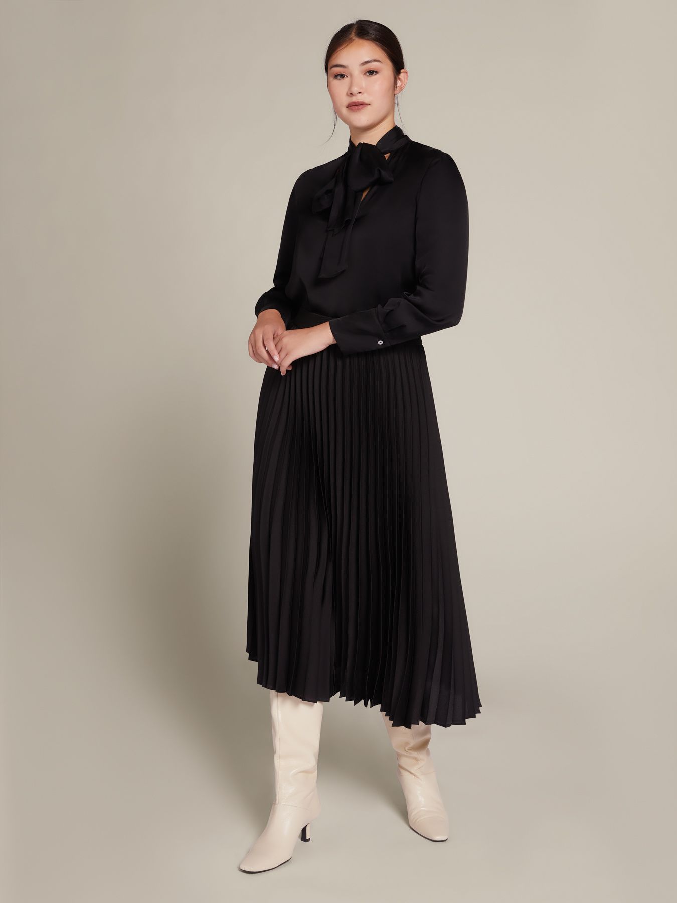 Плиссированная юбка из струящегося атласа